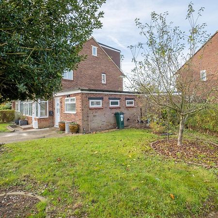 Kings House Apartment Hayes, West London Apt A Northolt  Extérieur photo