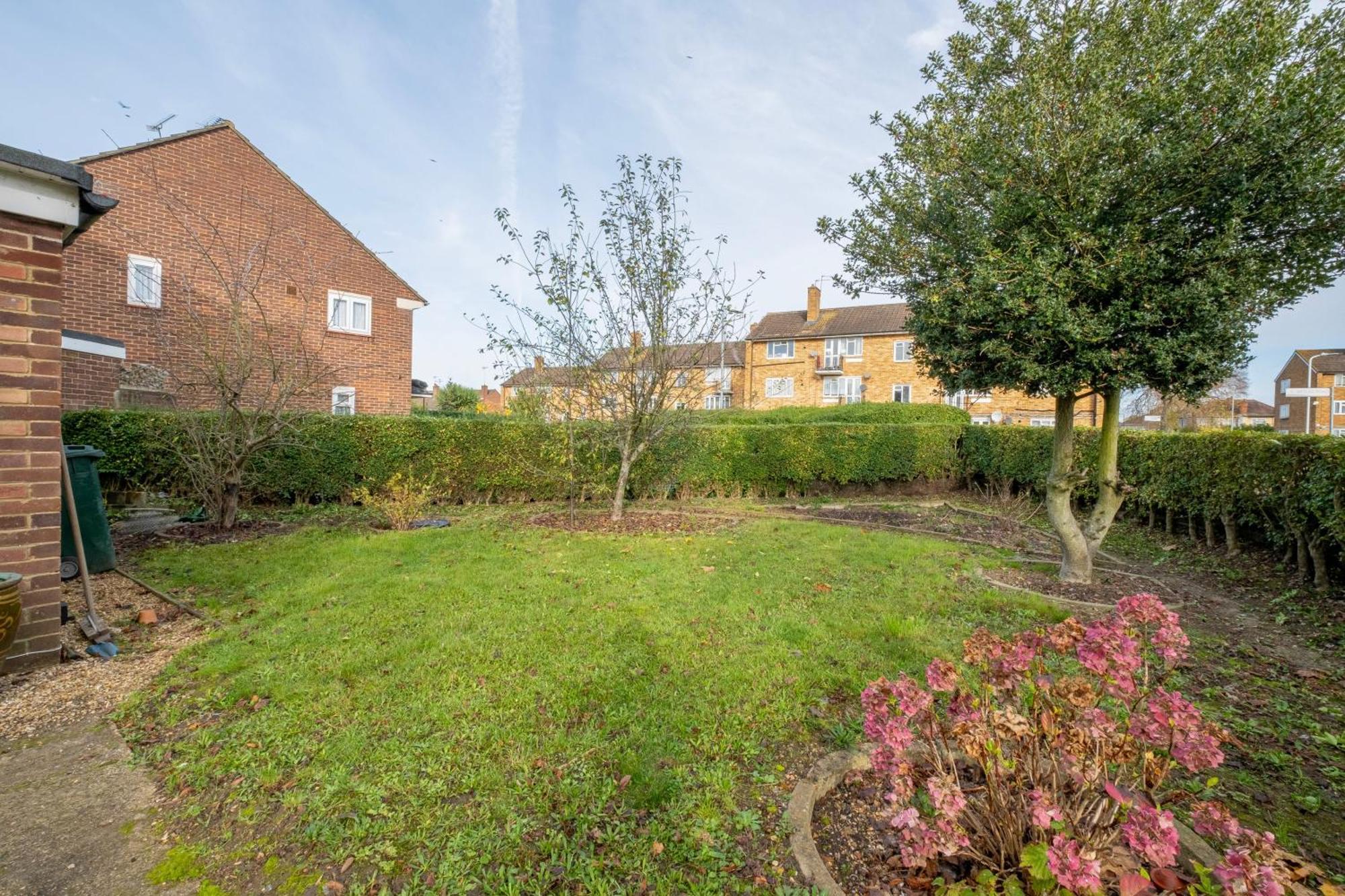 Kings House Apartment Hayes, West London Apt A Northolt  Extérieur photo