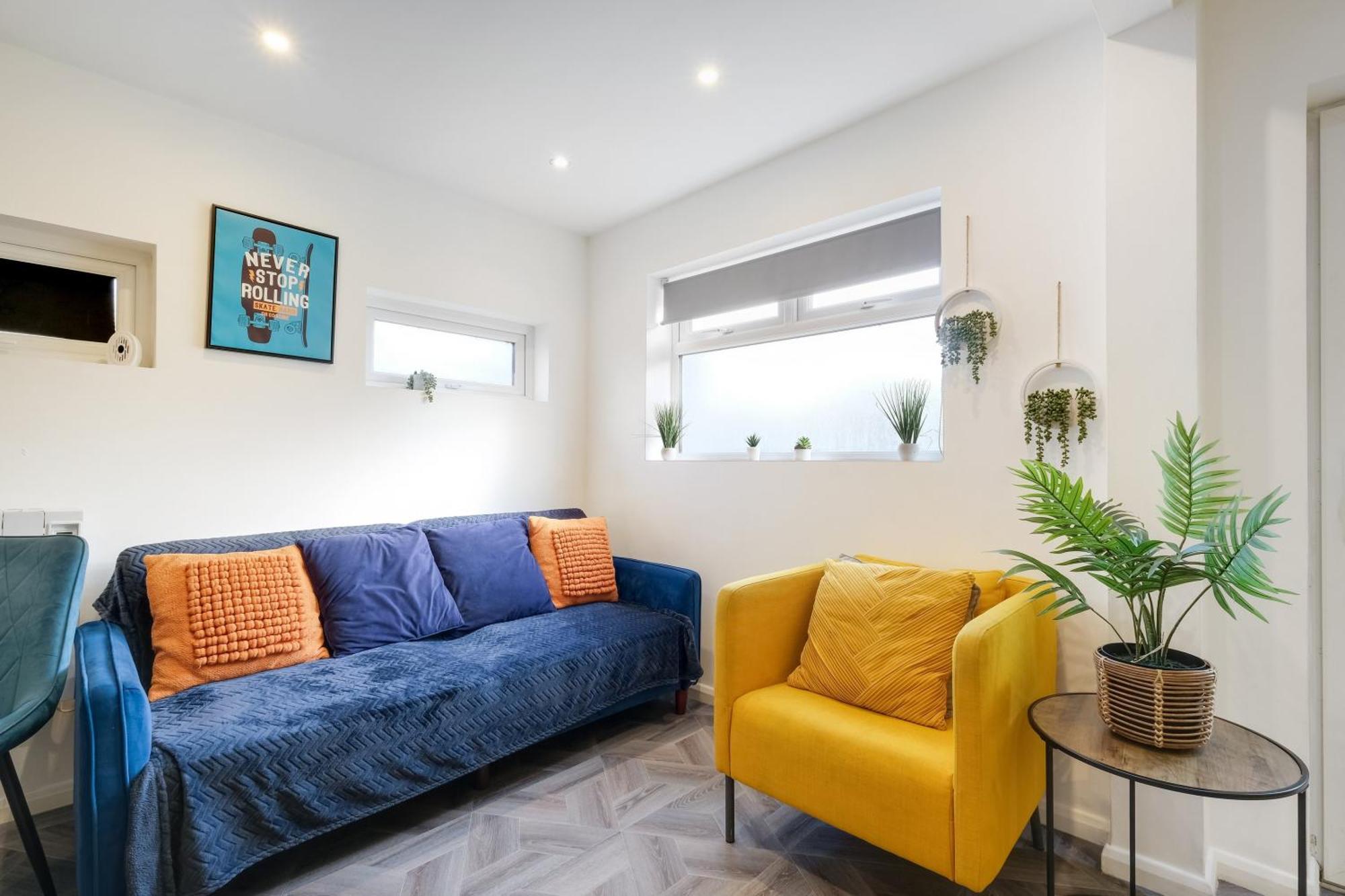 Kings House Apartment Hayes, West London Apt A Northolt  Extérieur photo
