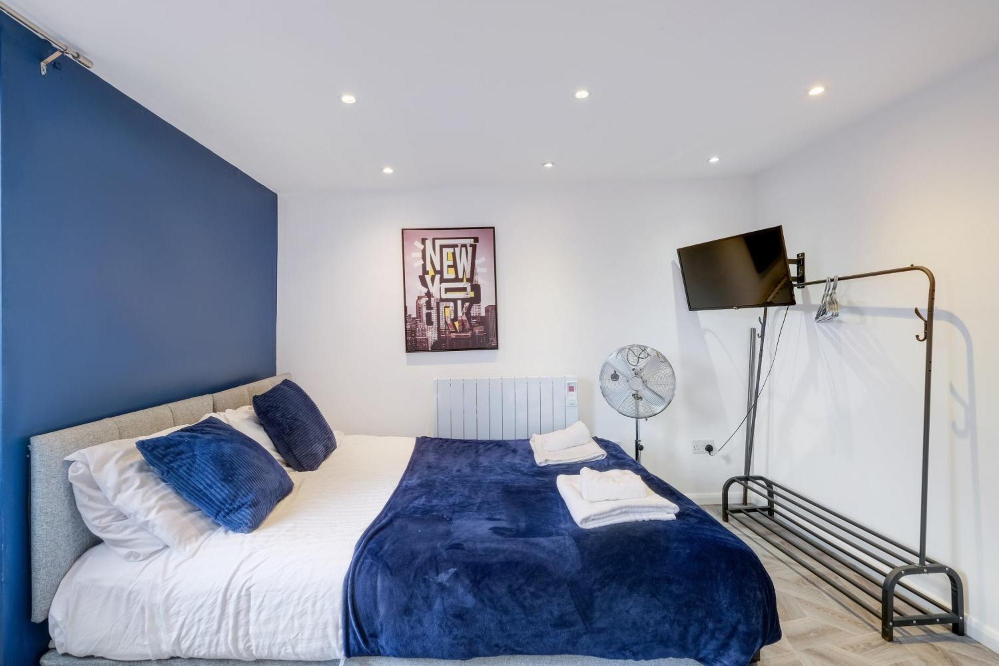 Kings House Apartment Hayes, West London Apt A Northolt  Extérieur photo
