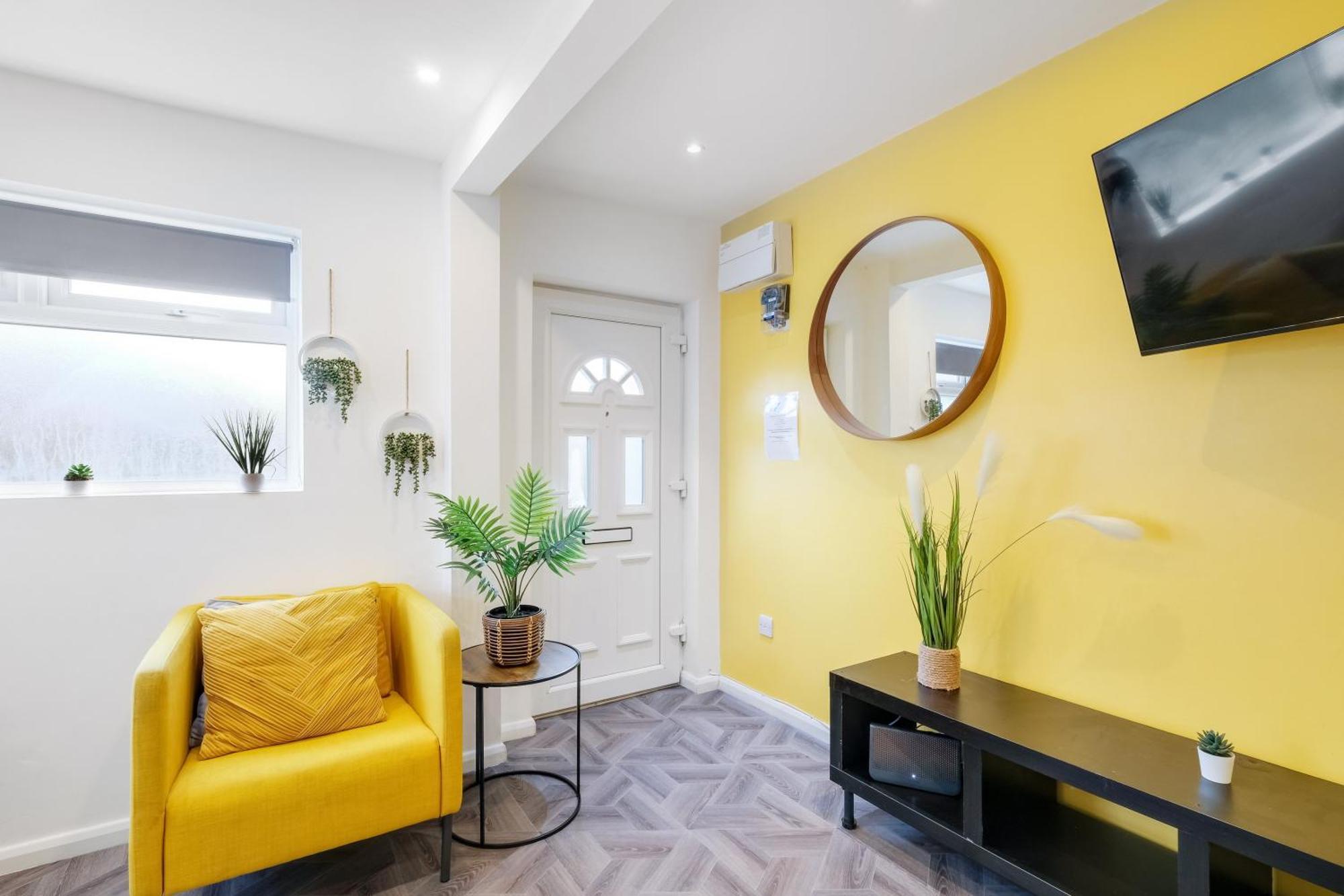 Kings House Apartment Hayes, West London Apt A Northolt  Extérieur photo